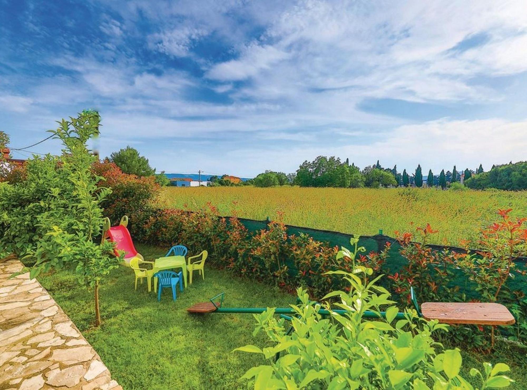 Cozy Nook Apartment Kastel Stari Kaštela Esterno foto