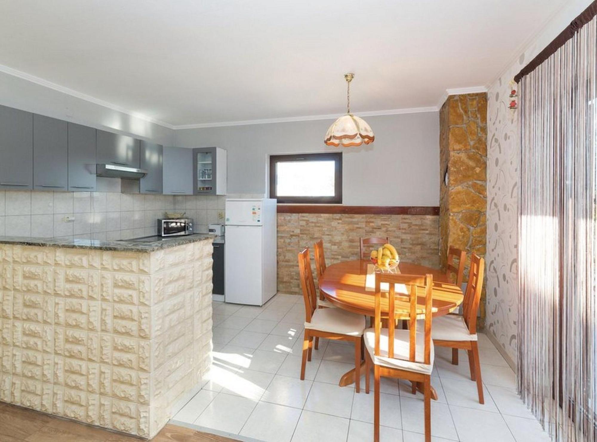 Cozy Nook Apartment Kastel Stari Kaštela Esterno foto